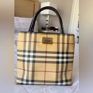 Burberry vintage Beige and Black Checkered Tote